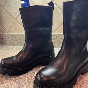 Women's Leather Boots